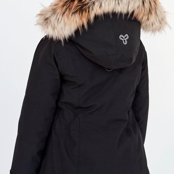 Aritzia TNA Jacket - Picture 3 of 3